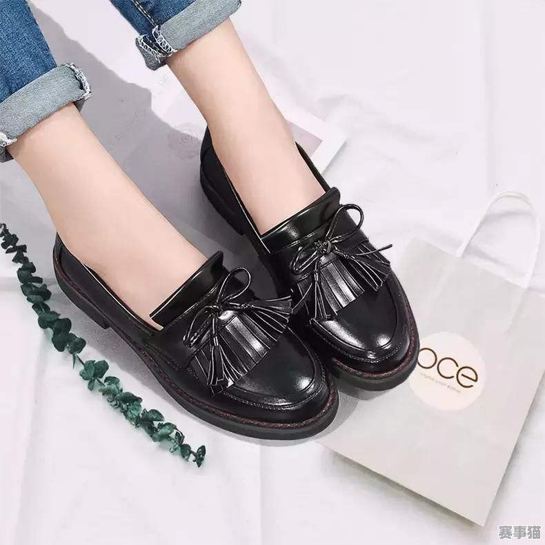 哪款足球鞋软软超舒服还耐磨？答案或许就在这里